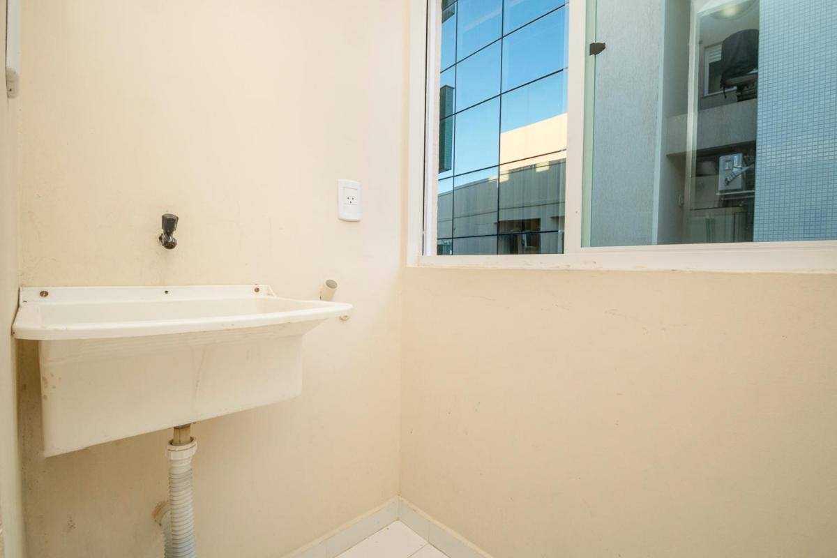 Residencial Melfi 3 Ap 6 Apartman Bombinhas Kültér fotó